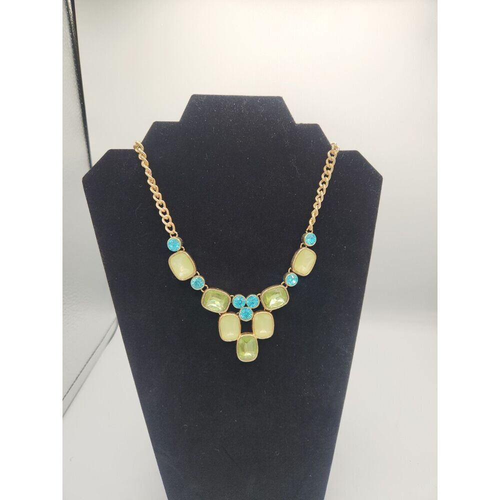 VINTAGE TRIFARI BLUE GREEN RHINESTONE GOLDTONE PENDANT NECKLACE 18" - 3" EXTEND